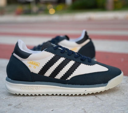 Tênis Adidas SL72