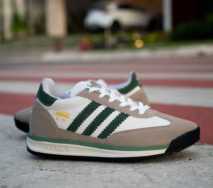 Tênis Adidas SL72